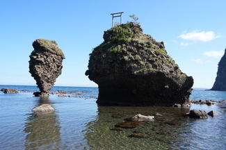 えびす岩・大黒岩